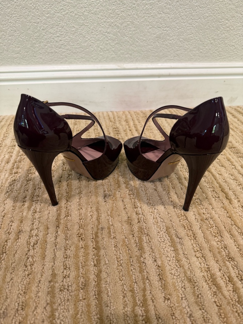 Gucci Patent Leather Peep-Toe Heels in Burgundy - Picture 4 of 8